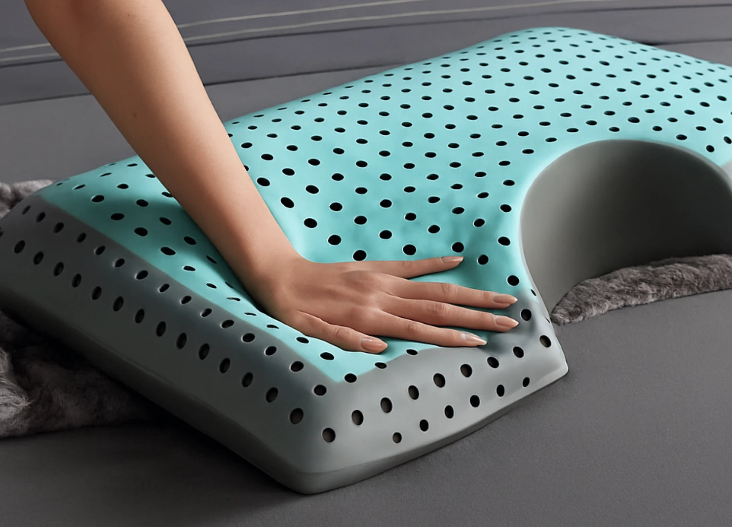 CarbonCool™ Pillow | Shoulder