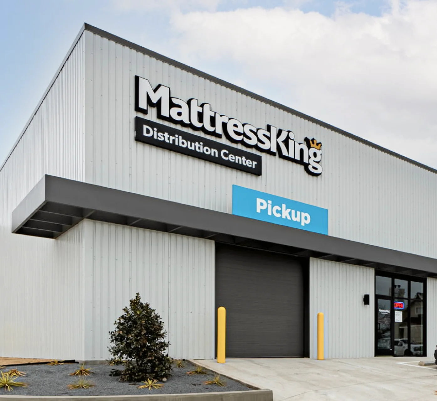 Mattress King Storefront